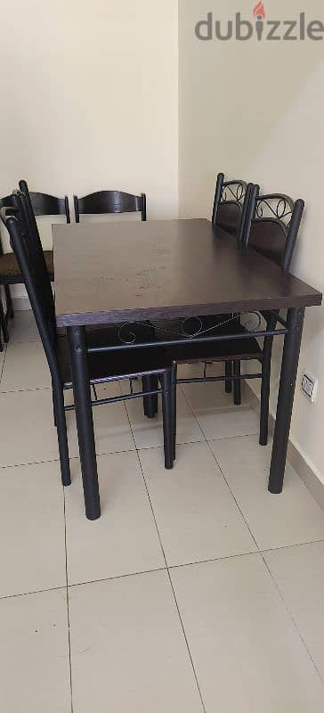 Dining table with 4 chairs 1