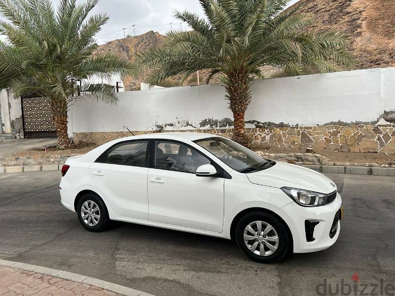 Very Low km. Kia Rio 2020. full automatic. Expert used. 1