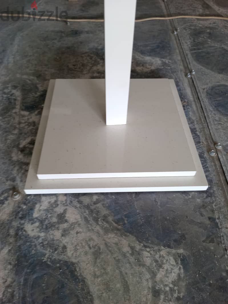 new stand for sale glossy mdf 18mm thick sheet and hight 120cm 2