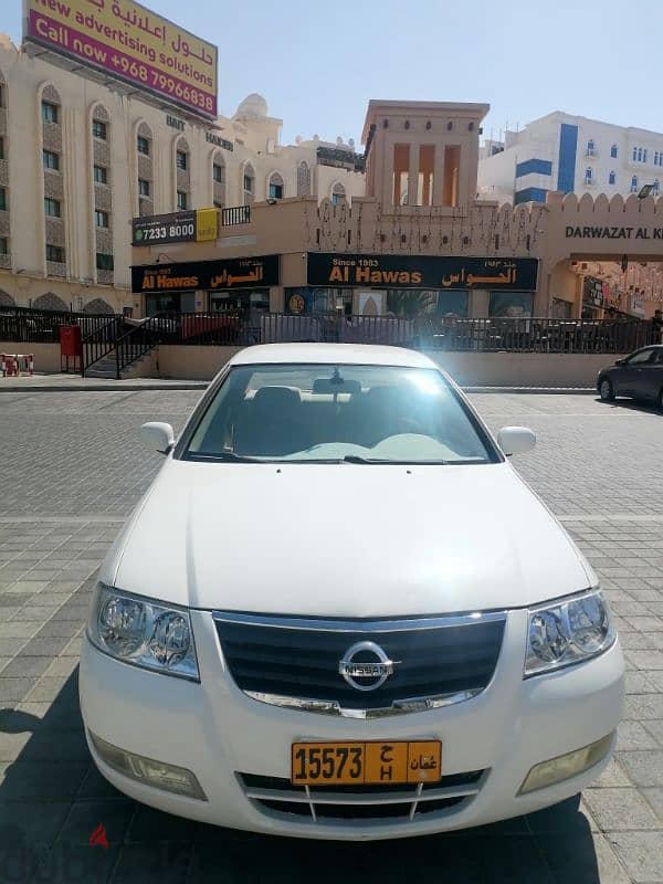 Nissan Sunny 2011 1