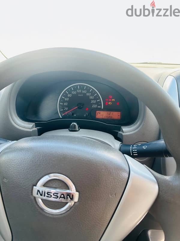 Nissan Sunny 2019 3