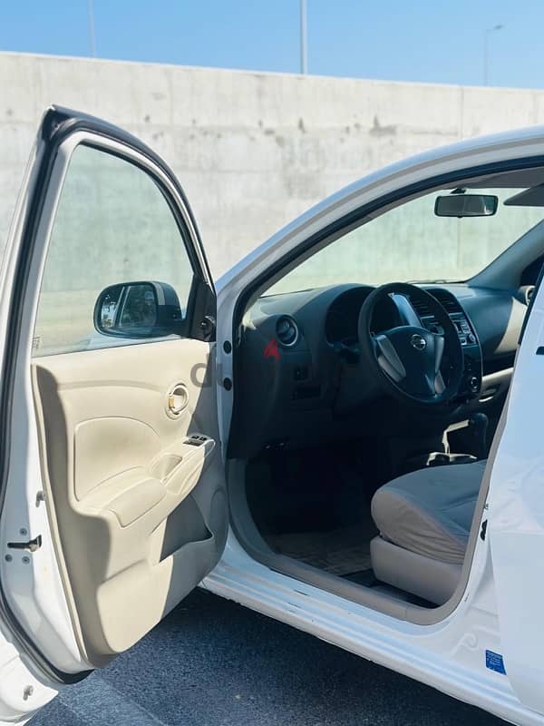 Nissan Sunny 2019 4