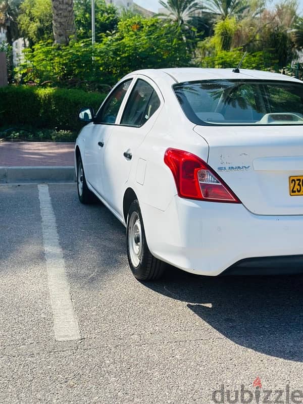 Nissan Sunny 2019 7