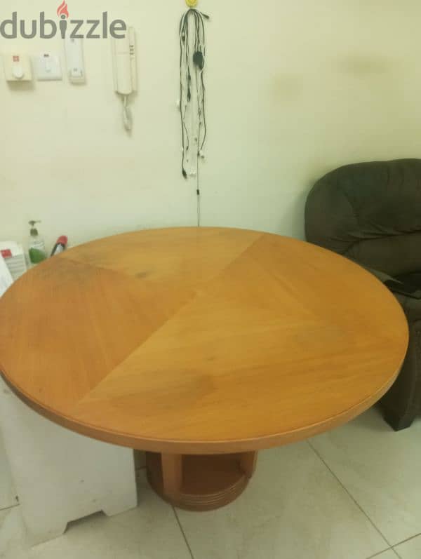 Round wooden Dining Table with 3 chairs 1