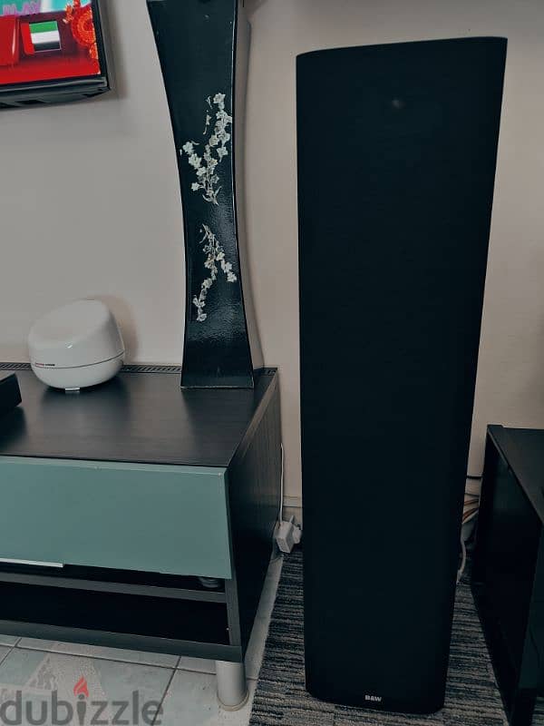 B&W Bowers & Wilkins Tower Speakers made in England. 2