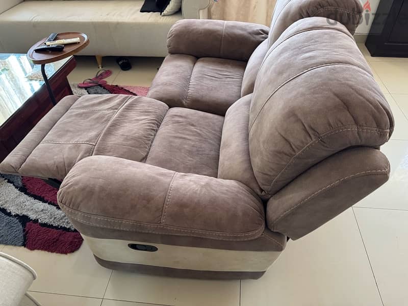 Double Recliner in Mint Condition 0