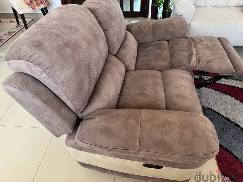 Double Recliner in Mint Condition 1