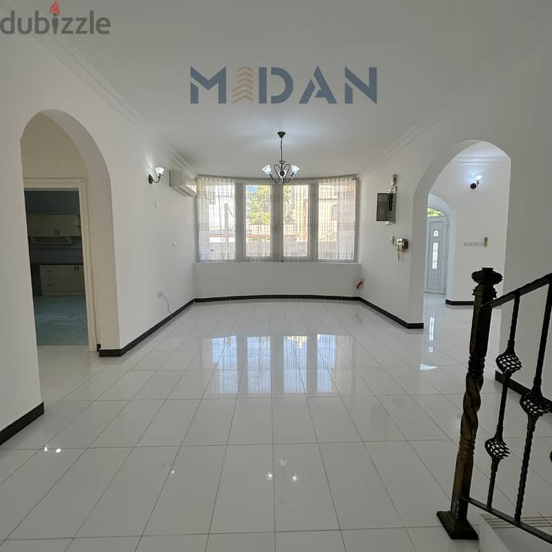 AL GHUBRAH NORTH | BEAUTIFUL 4+1 BR VILLA 4