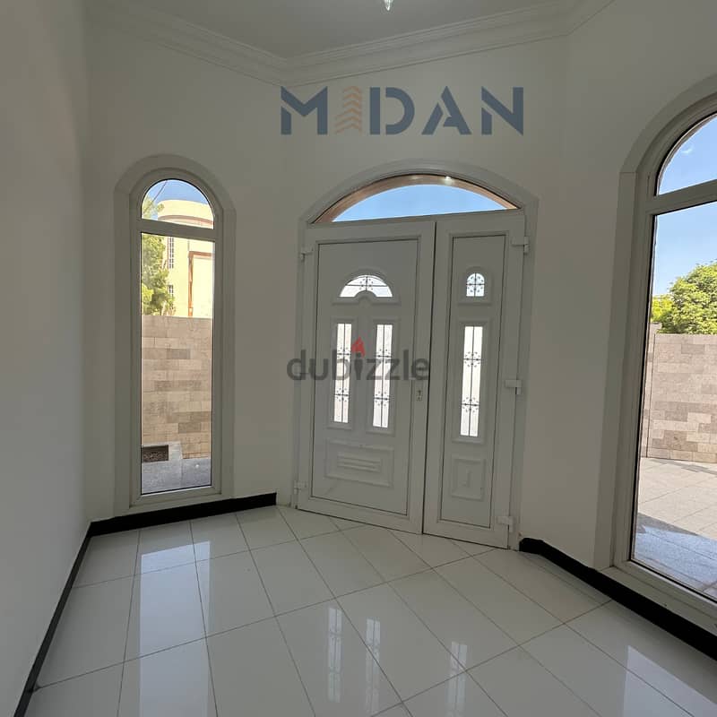 AL GHUBRAH NORTH | BEAUTIFUL 4+1 BR VILLA 11