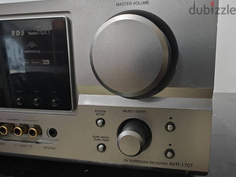 Denon AVR 1707. 1