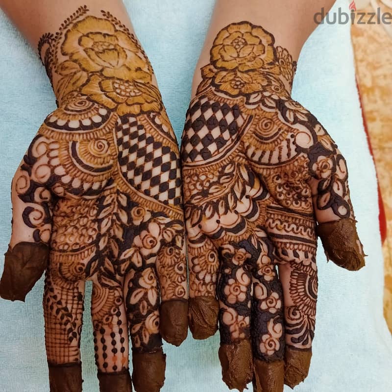 Henna artist.     Home service available 2