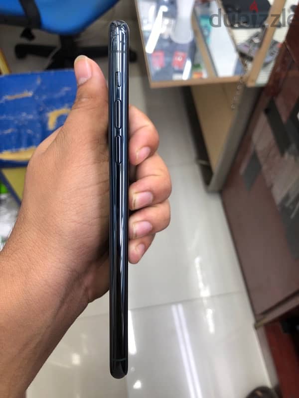 iphone11pro max/256GB /batter change 3