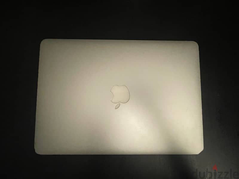 Excelent condition MacBook Air early 2015. 1