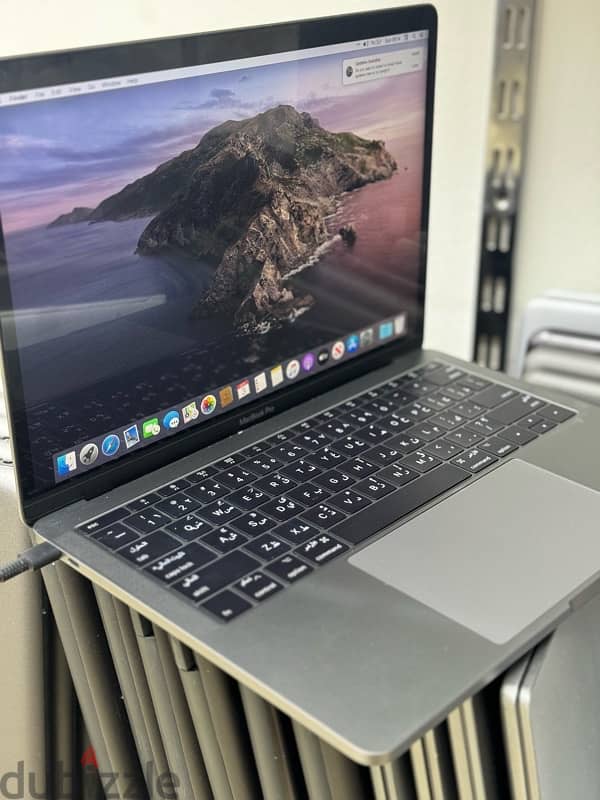 MacBook Pro 2017 with 16 Ram 3