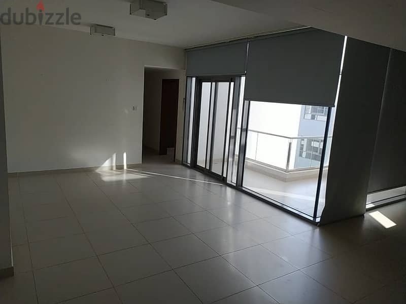 Spacious 2BHK Penthouse apartement for rent in the links 10