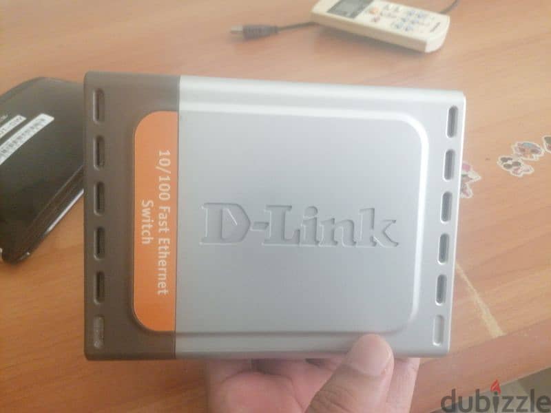 2 peaces D-Link Switches 2