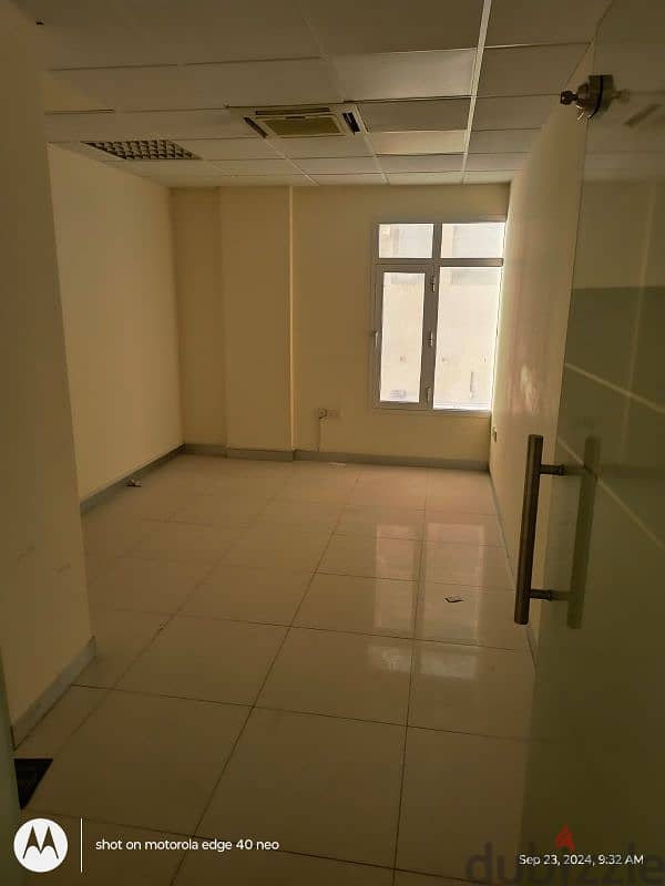 Office for Rent Al Khuwair 5