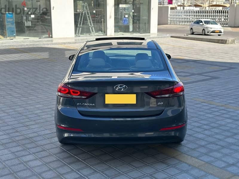 Hyundai Elantra 2017 Oman car 118000 km only 7