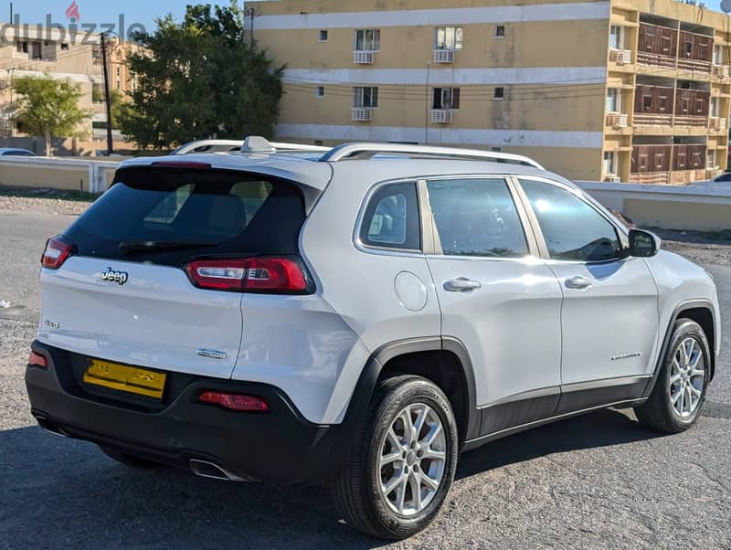 Jeep Cherokee 2016 Longitude (3.2L) 6 Cylinder  4WD (expat used) 1