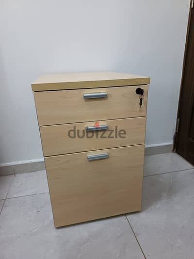 3 DRAWER CABINET WITH LOCK