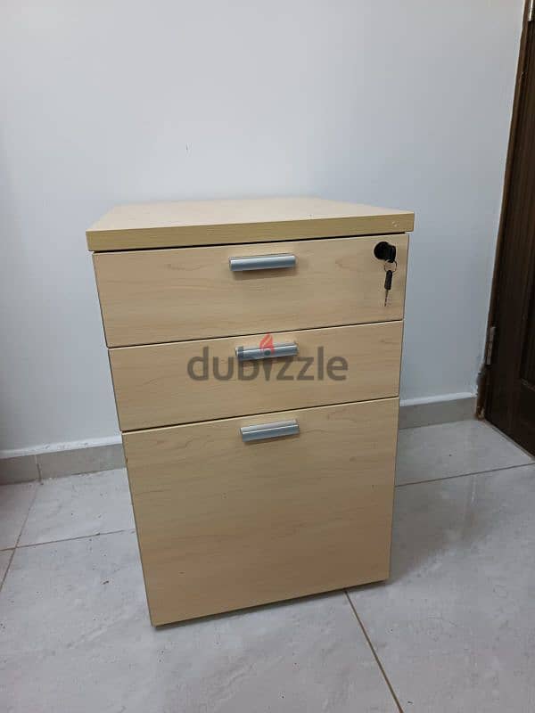 3 DRAWER CABINET WITH LOCK 0