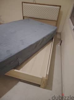 single bed 0