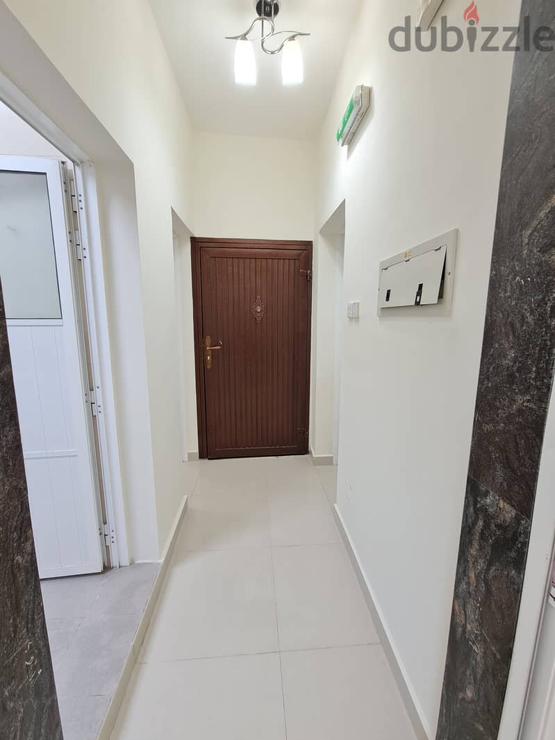 1 Bedroom  1 hall (1 غرفة نوم و1 صالة) 4