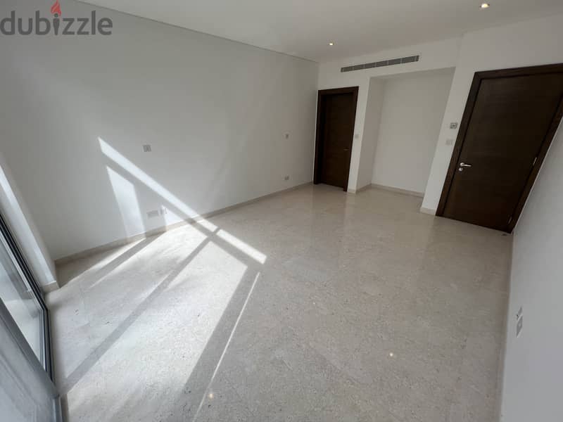 5 Bedroom Spacious Villa for Rent in Al Mouj 6