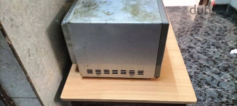 micro oven good condition using 2