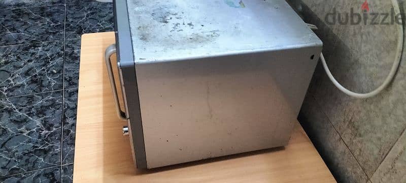 micro oven good condition using 3