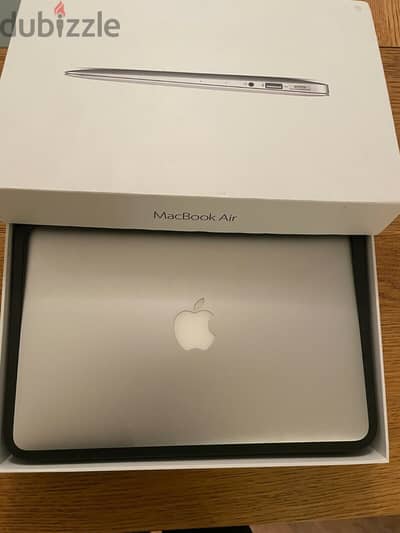 Apple MacBook Air 13" 2015, 128GB ,4GB RAM, Intel Core i5