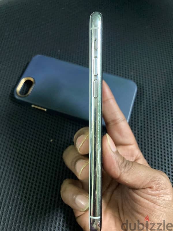 iPhone 11 Pro tra oman 7