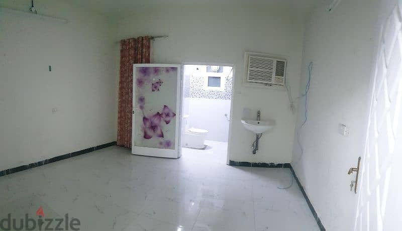 flat for rent in alhail north behind NMC Hospital 4