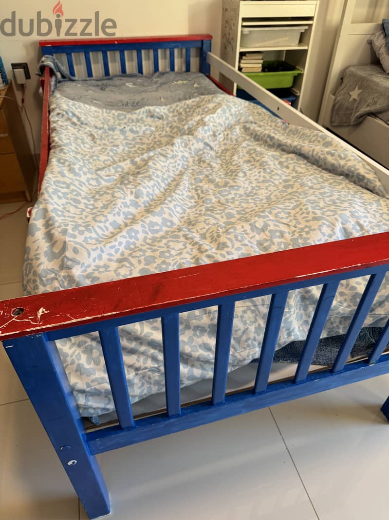 single bed without mattress -  have frame 0