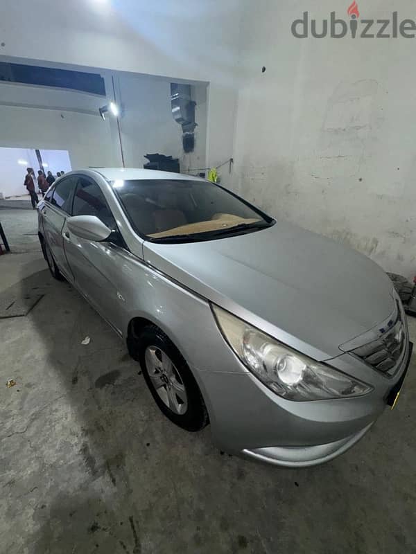 Hyundai Sonata 2011 3