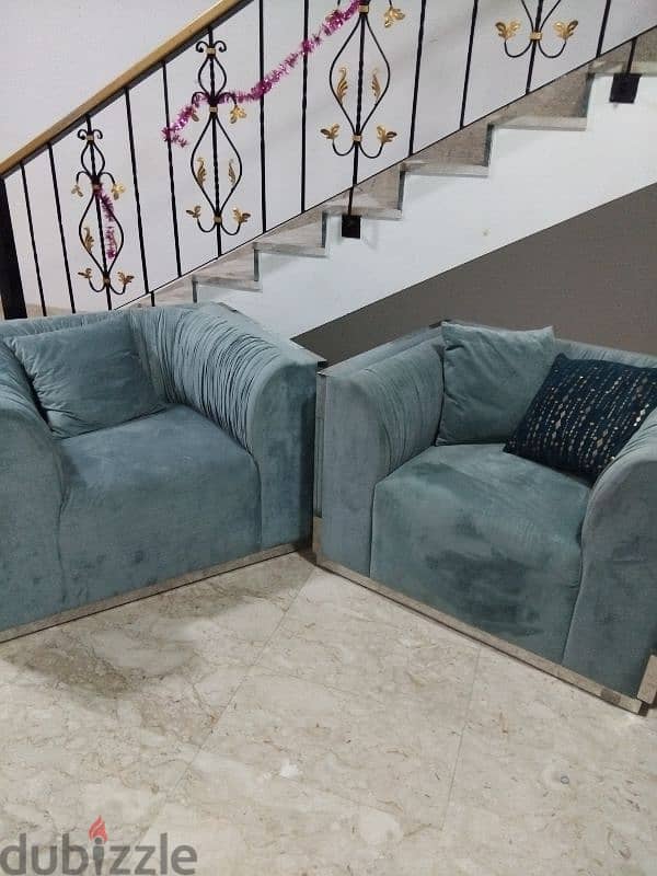 كنب للبيع جديد من بان هوم/new sofa from pan home 2