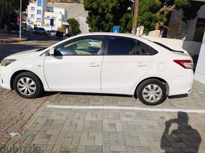 Toyota Yaris 2017 3