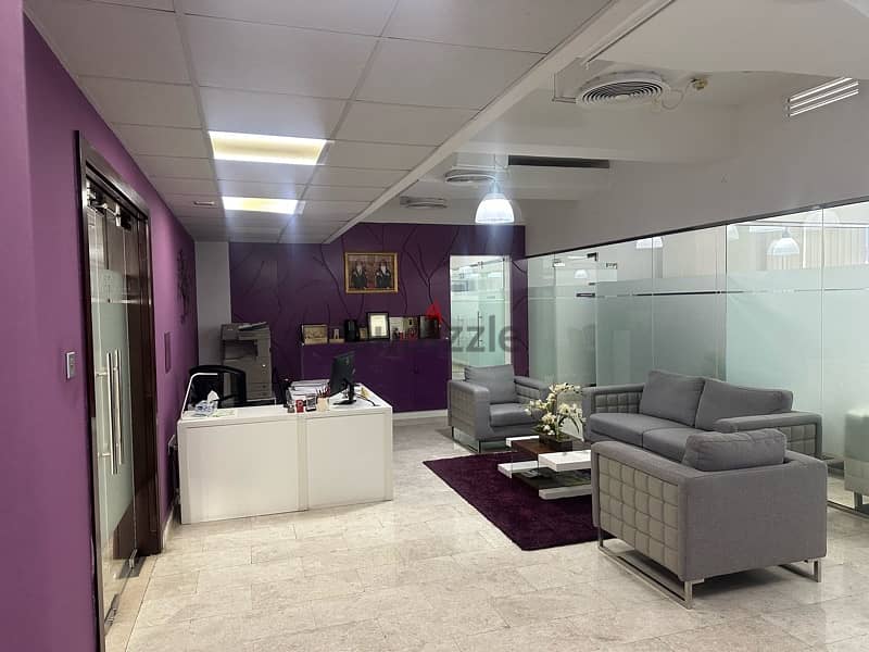 offices space for rent in Qurum للايجار بالقرم مكاتب 2