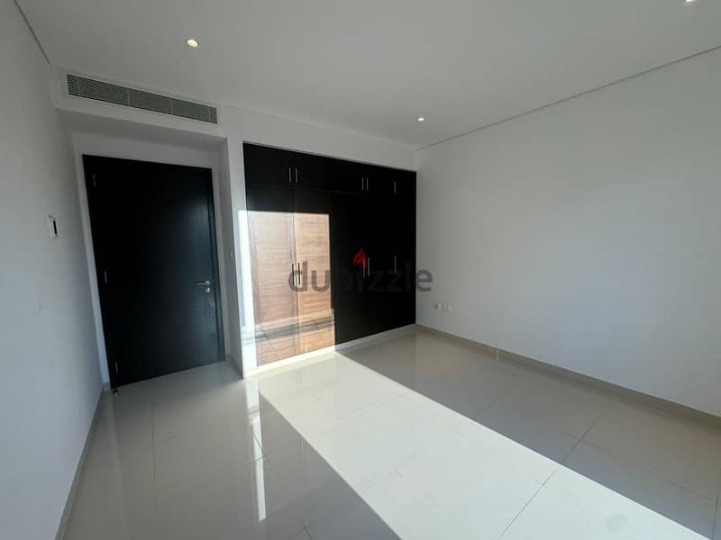 2 BR Beautiful Apartment in Al Mouj - The Gardens (TG4) 10