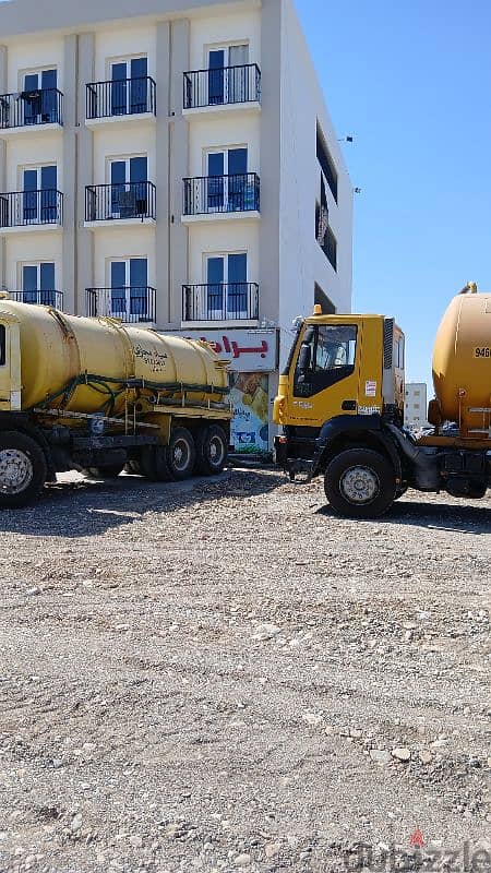 شفط مياه مجاري الصرف الصحي water tank 0