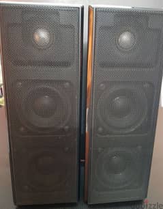 FOR SALE Bookshelf Speakers 0