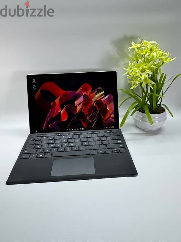 Microsoft Surface pro 7 , i5 10th, 16gb ram, 256gb ssd 2