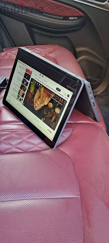 Lenovo Chromebook 4gb 32gb foldable flip