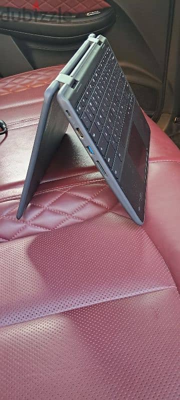 Lenovo Chromebook 4gb 32gb foldable flip 3