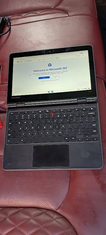 Lenovo Chromebook 4gb 32gb foldable flip 9