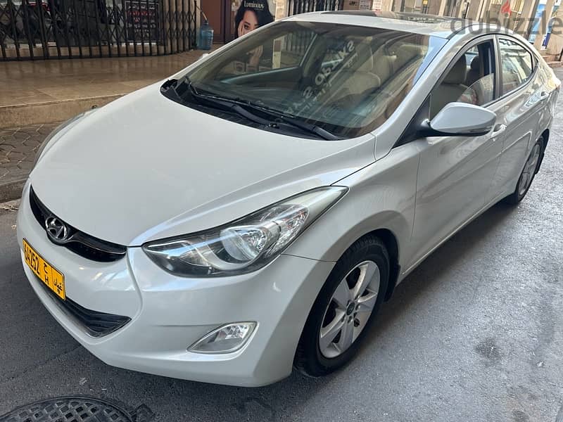 Hyundai Elantra 2012 3