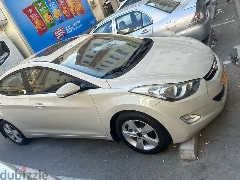 Hyundai Elantra 2012 8