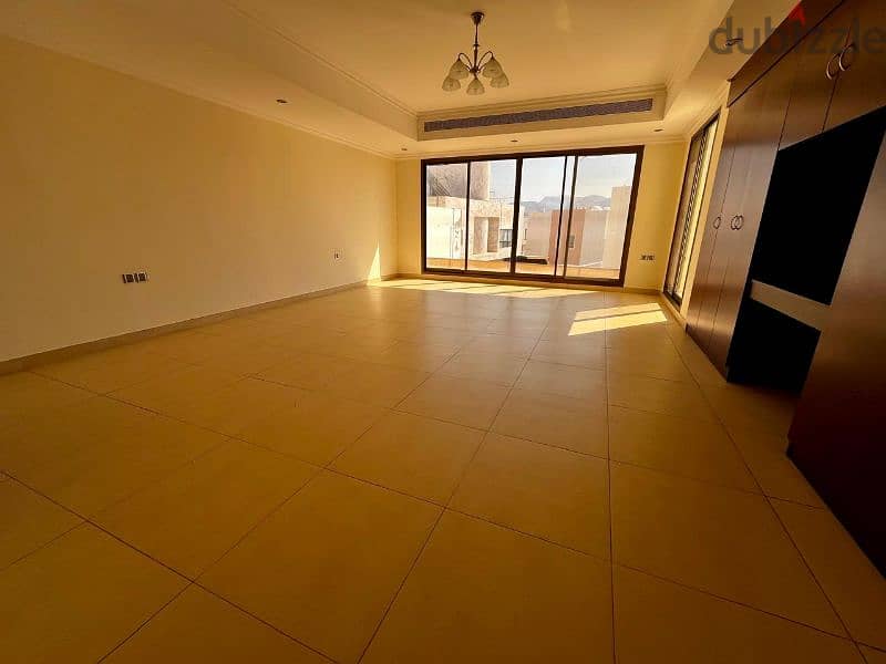 5+1 BHK Villa in Qurum Heights 7