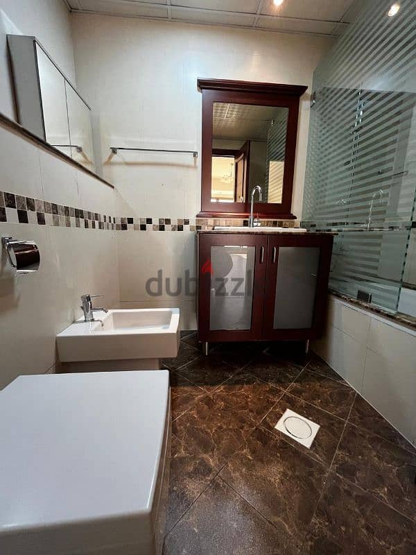 5+1 BHK Villa in Qurum Heights 10