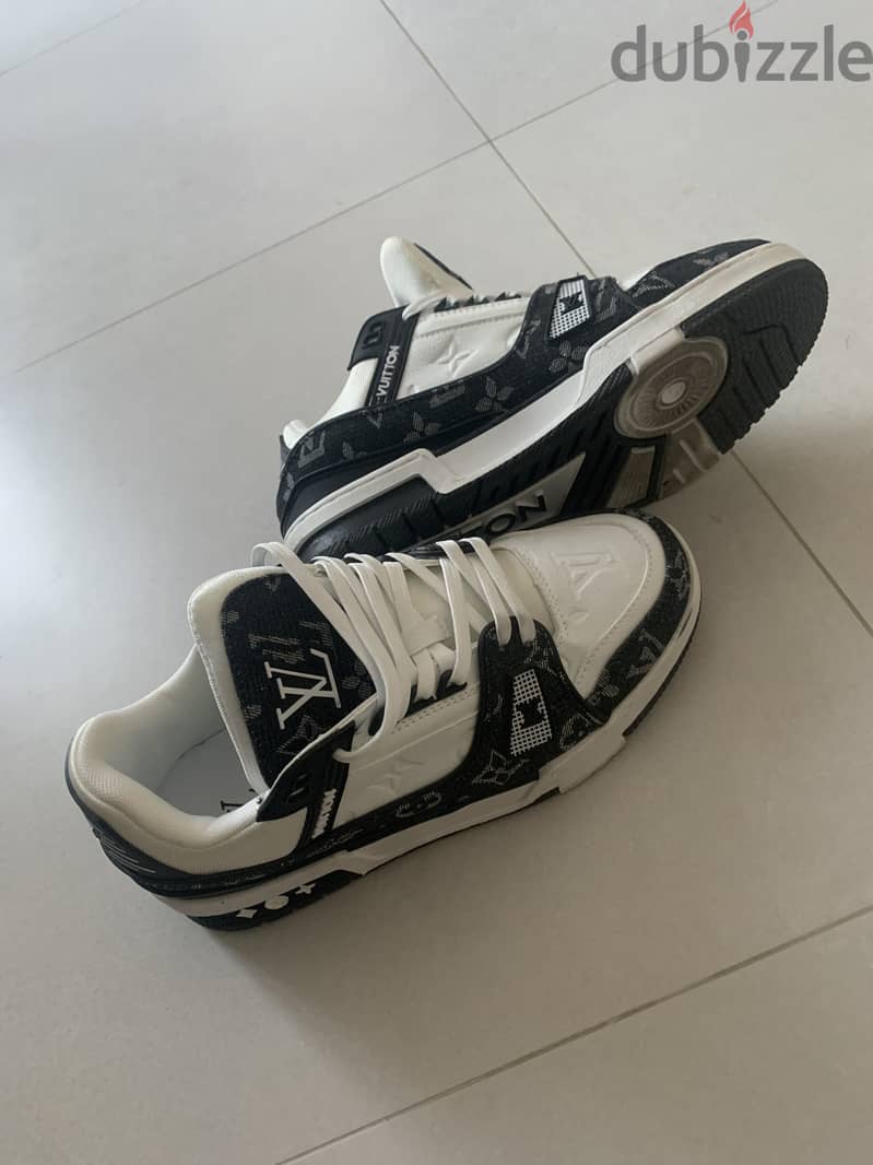 LOUIS VUITTON SNEAKERS 1